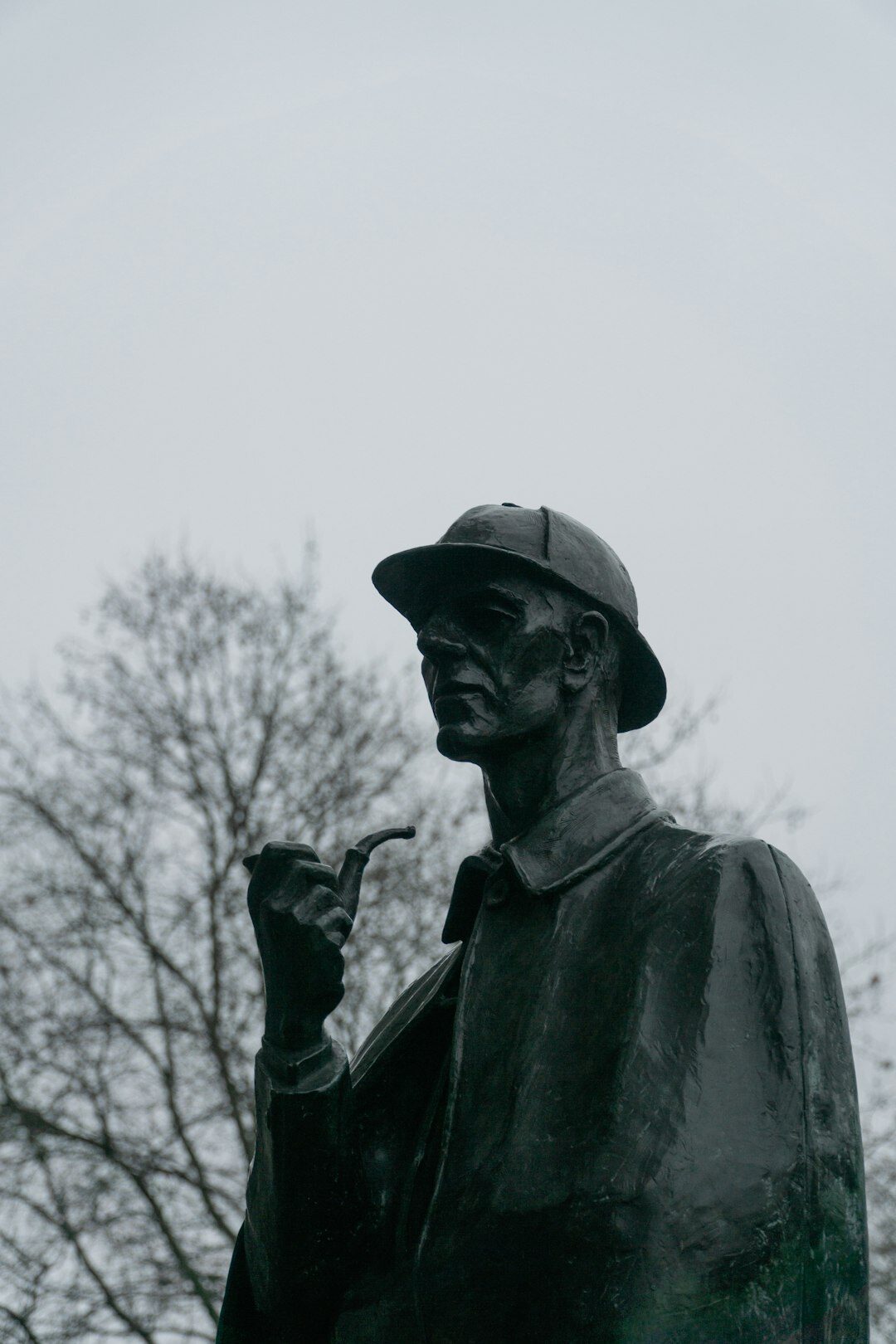 classic detective pipe